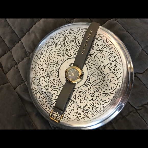 Marc Jacobs Watch - Picture 2 of 5